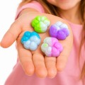 GNIOTEK SQUISHY ANTYSTRESOWY MINI ŁAPKA KOLOR 1SZT