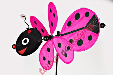 Wiatrak biedronka w kolorze różowym